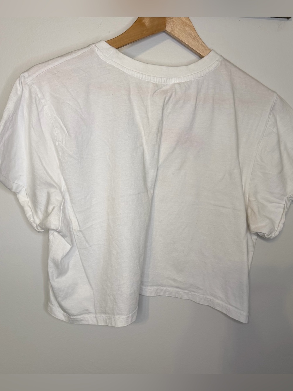Love & Lazy Days Rainbow Mushroom Embroidered Cropped T-Shirt White XL Whimsical - Picture 3 of 5